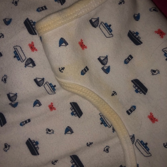 Carter’s Baby beach 3 Pc Crab Outfit - Picture 5 of 6